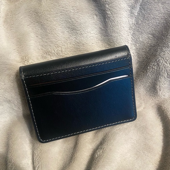 Coach - Picture 4 of 5